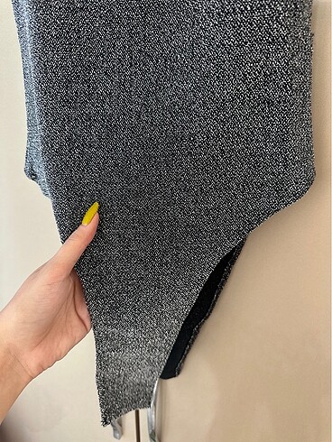 H&M askılı top