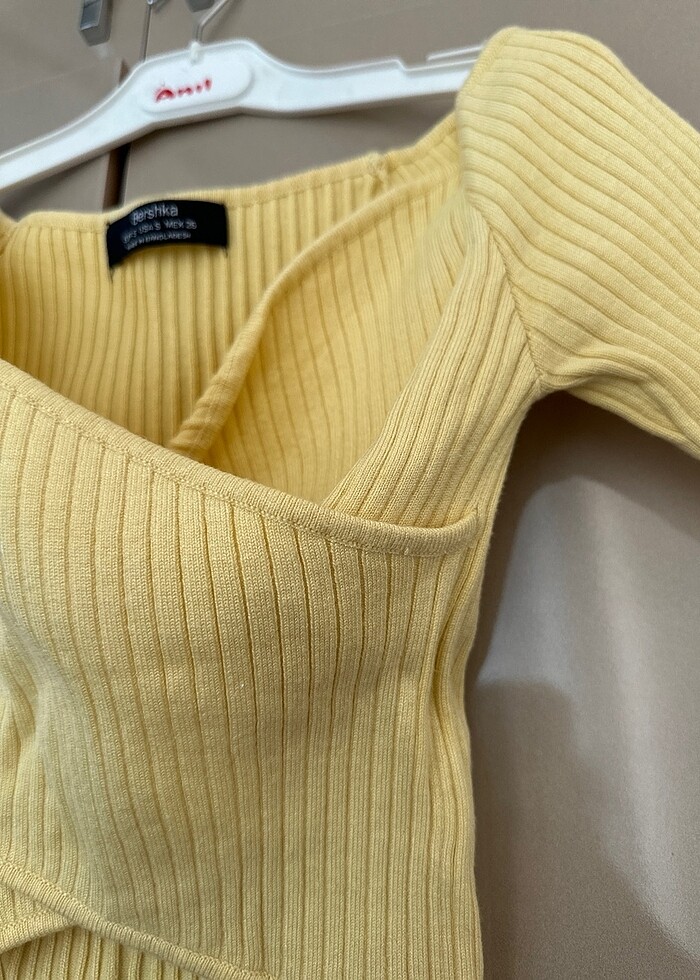 bershka crop - Görsel 3