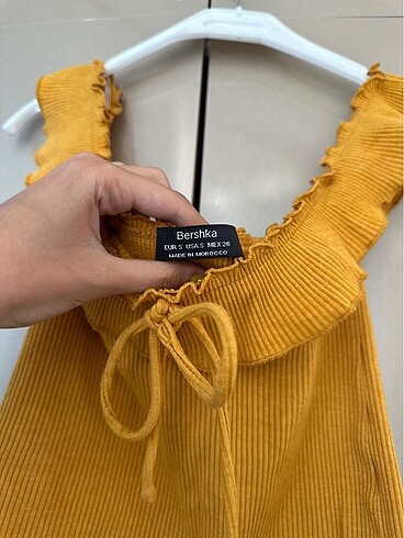 Bershka bershka fırfırlı crop