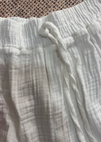 s Beden Beyaz Keten Mini Şort yumuşak kumaş keten değil ama