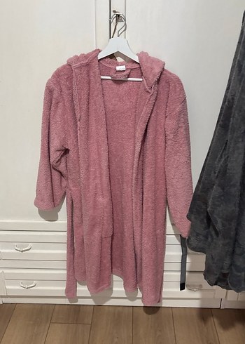 Pembe Kapüşonlu Kadın Midi Bornoz - Görsel 2