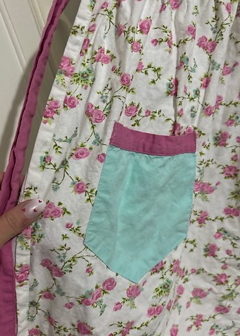 Pastel Pembe Çiçek Desenli Mutfak Önlüğü - Görsel 4