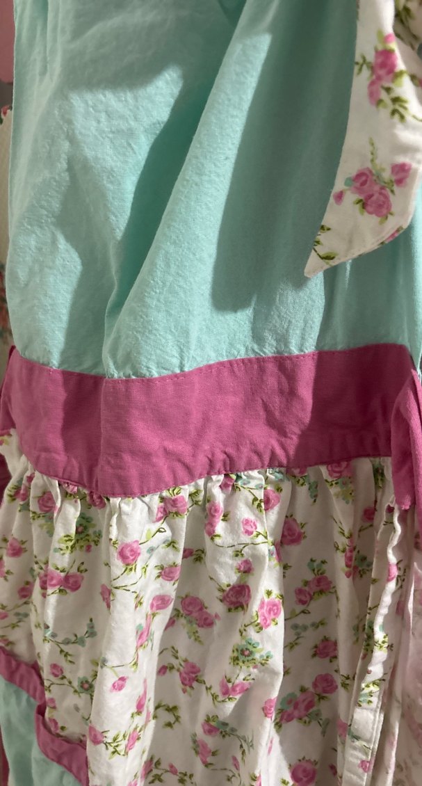 Pastel Pembe Çiçek Desenli Mutfak Önlüğü - Görsel 3