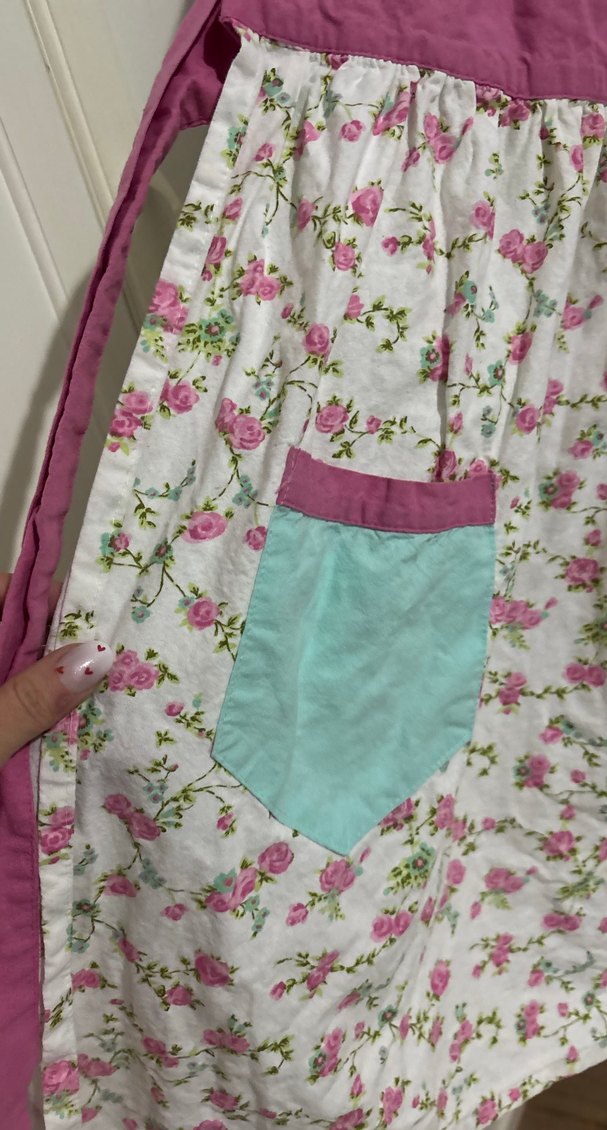 Pastel Pembe Çiçek Desenli Mutfak Önlüğü - Görsel 4