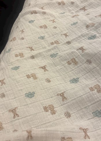 Nakışlı Beyaz Keten Çocuk Battaniyesi - Görsel 4