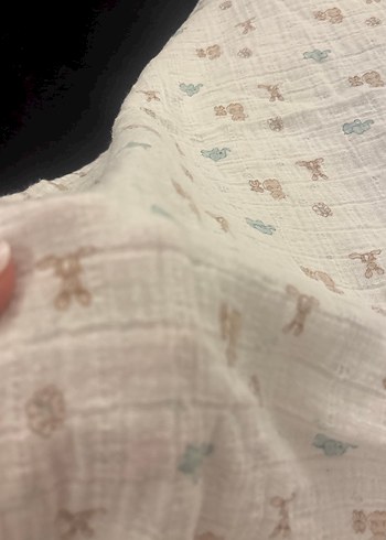 Nakışlı Beyaz Keten Çocuk Battaniyesi - Görsel 3