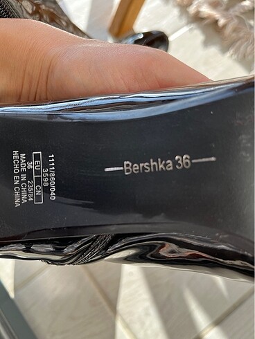 36 Beden siyah Renk Bershka Rugan Topuklu Bot
