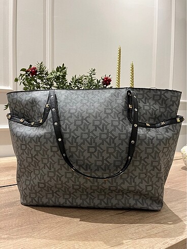 DKNY KOL ÇANTASI