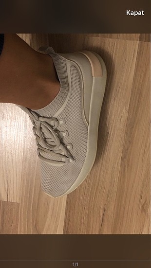 Bej Bershka Spor Ayakkabı