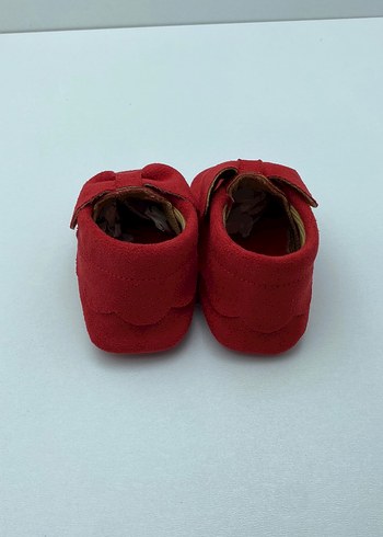 Kırmızı Süet Fiyonklu Bebek İlk Adım Ayakkabısı - Görsel 3