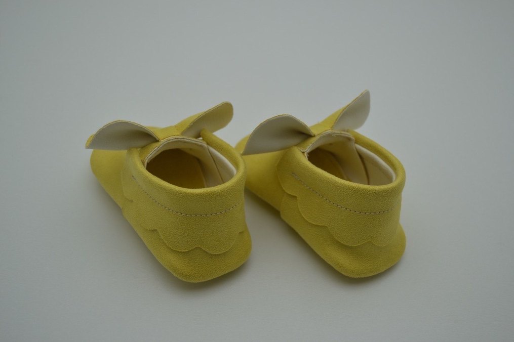 Sarı Süet Fiyonk Detaylı Bebek Ayakkabısı - Görsel 4