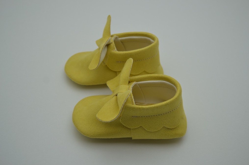 Sarı Süet Fiyonk Detaylı Bebek Ayakkabısı - Görsel 3