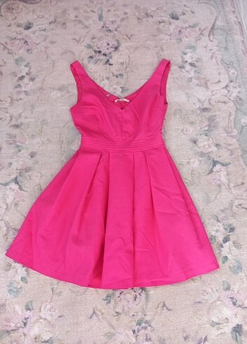 BERSHKA MİNİ ELBISE 