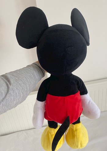 Diğer Kırmızı Şortlu Mickey Mouse Peluş Oyuncak
