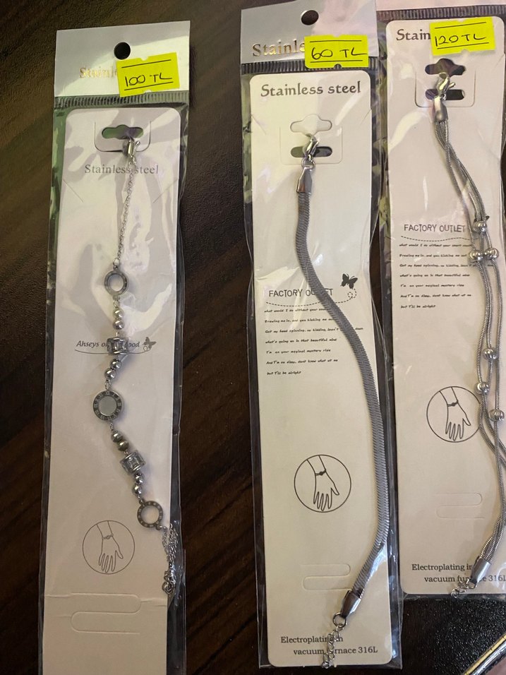 Gri Zincir Detaylı Kadın El Zinciri - Görsel 2