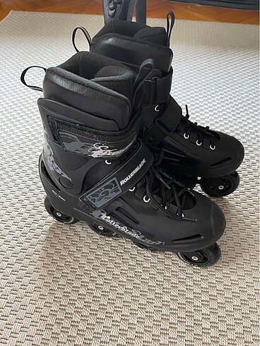 Rollerblade paten