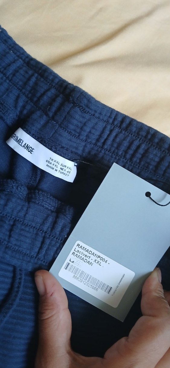 Lacivert Pamuklu Rahat Kesim Erkek Şort - Görsel 3