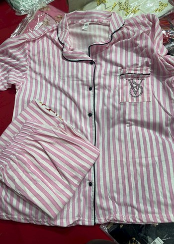 Pembe Çizgili Kadın pijama takımı - Görsel 2