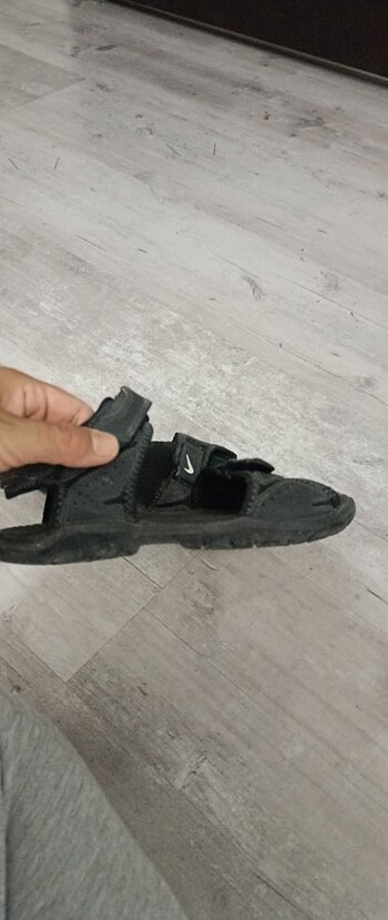 32 Beden Nike erkek çocuk sandalet 