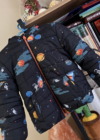 Erkek Çocuk Siyah Desenli Mont - Görsel 2