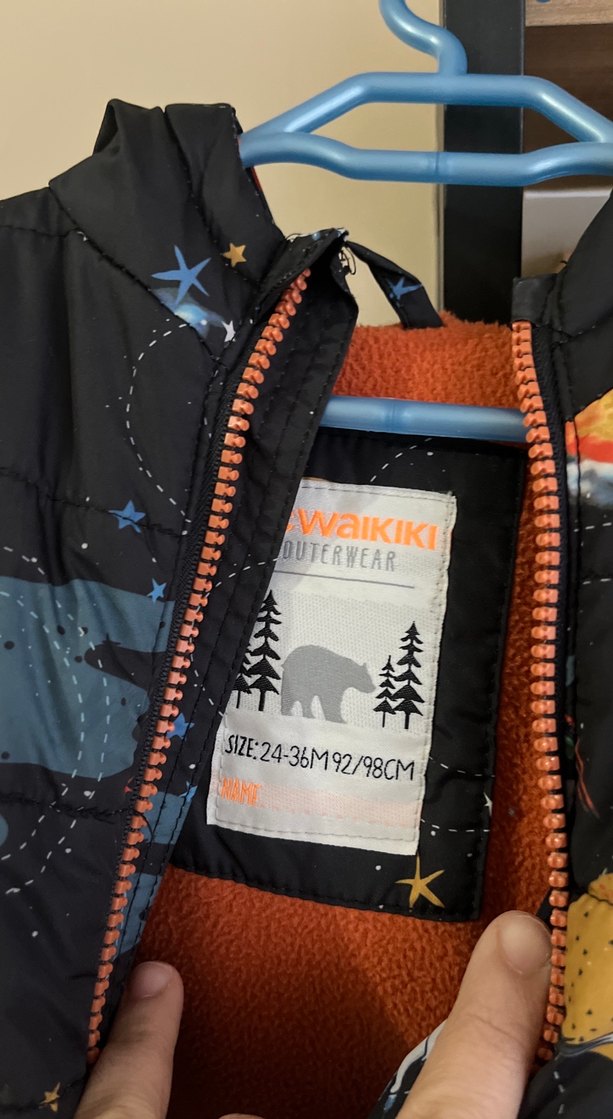 Erkek Çocuk Siyah Desenli Mont - Görsel 3