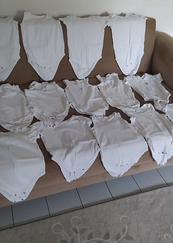 Beyaz Pamuklu Erkek Bebek Kolsuz Body - Görsel 2