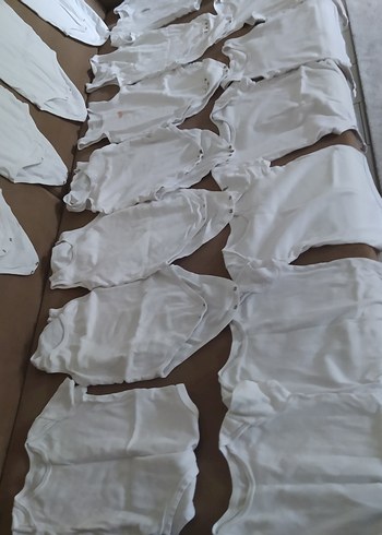 Beyaz Pamuklu Erkek Bebek Kolsuz Body - Görsel 3