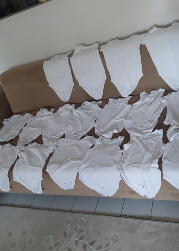 Beyaz Pamuklu Erkek Bebek Kolsuz Body - Görsel 4