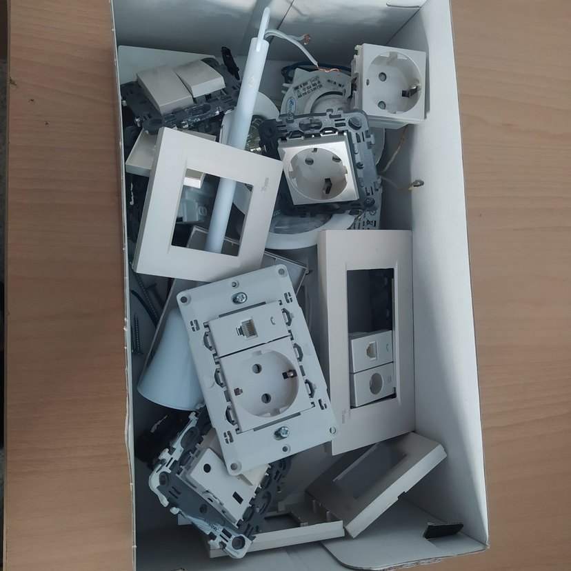 Beyaz Elektrik Prizi ve Telefon Jakı - Görsel 4