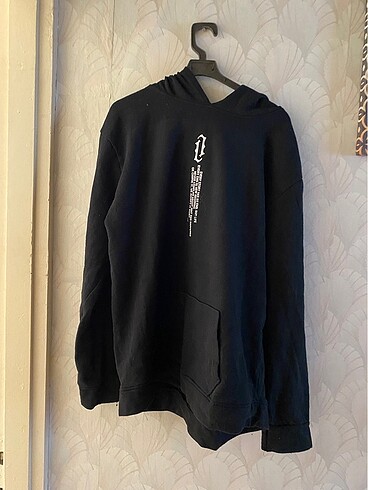 Kapüşonlu sweat