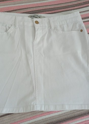 Düğmeli Beyaz Kadın Mini Etek - Görsel 3