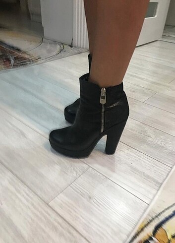 Kısa bot