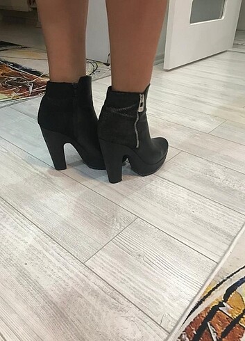 38 Beden Kısa bot