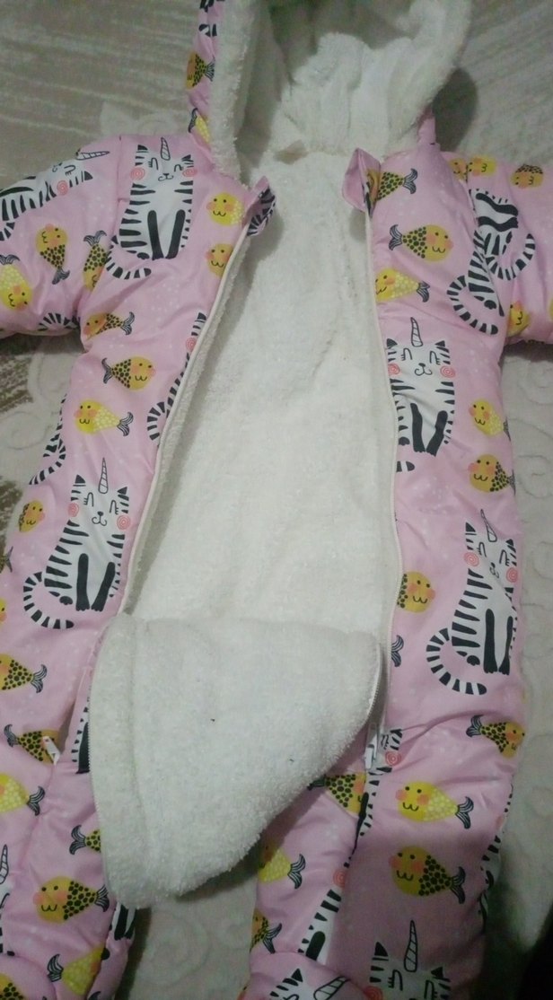 Kapüşonlu Pembe Desenli Kız Bebek Tulumu - Görsel 3