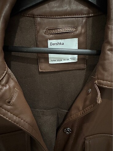 m Beden Bershka deri gömlek
