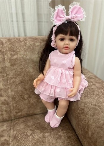 Beden Renk Pembe Elbiseli Bebek ve Fiyonklu Taç