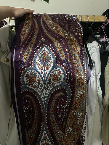 Retro etnik şal ve mor tunik