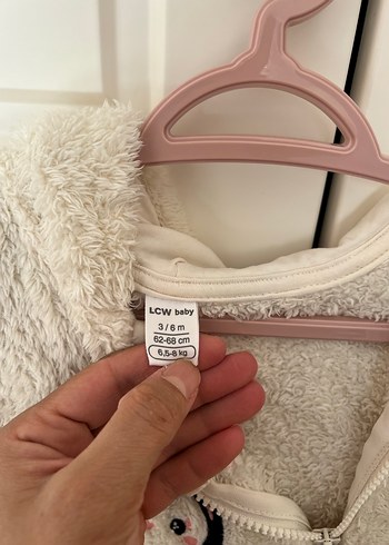 Kapüşonlu Beyaz Bebek Tulum - Görsel 2