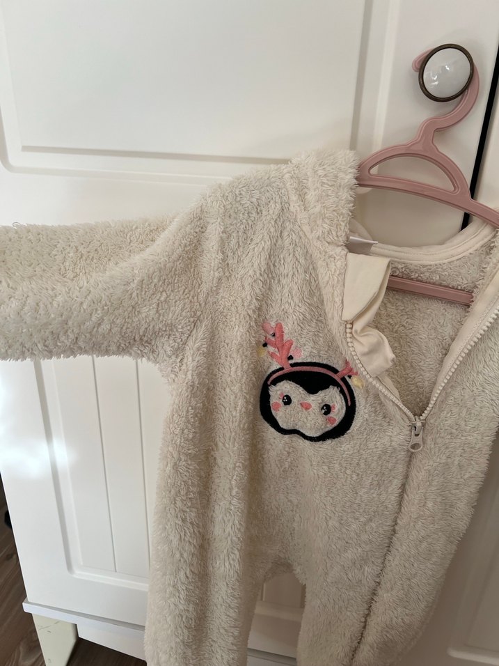 Kapüşonlu Beyaz Bebek Tulum - Görsel 3