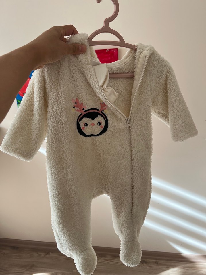 Kapüşonlu Beyaz Bebek Tulum - Görsel 4