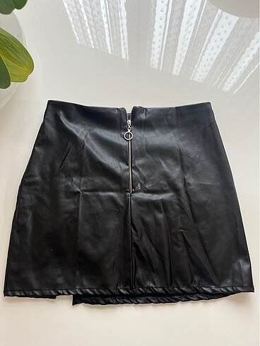 Kadın kısa deri etek - Görsel 4