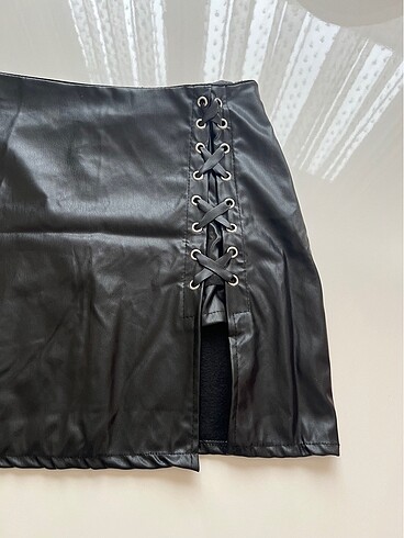 Kadın kısa deri etek - Görsel 2
