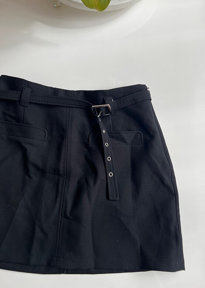 Bershka marka kadın etek - Görsel 3