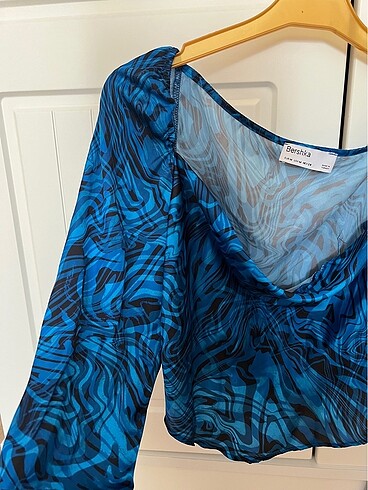 38 Beden mavi Renk Bershka marka kadın crop ustluk