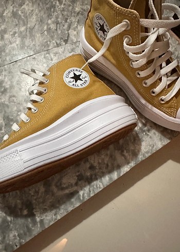 36 Beden Sarı Converse Kadın Dolgu Topuk Spor Ayakkabı