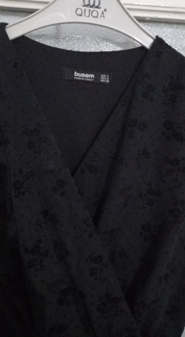 Uzun Siyah Kemerli Gotik Elbise - Görsel 5