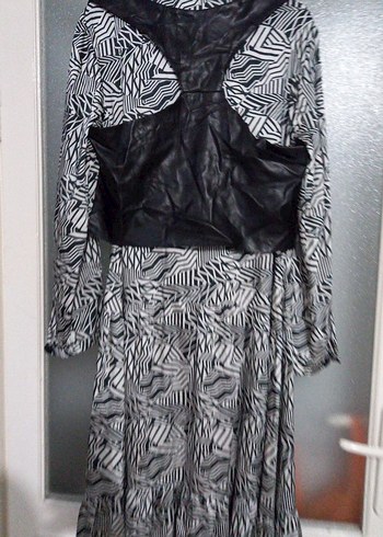 Zebra Desenli Uzun Gri Elbise - Görsel 6