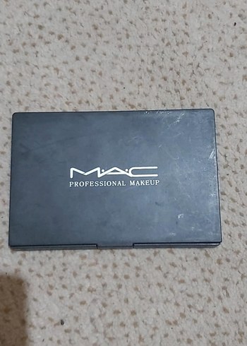 Çok Renkli Işıltılı Göz Farı Paleti - Görsel 2