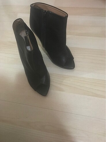 Zara bot