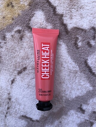 Maybilline cheek heat